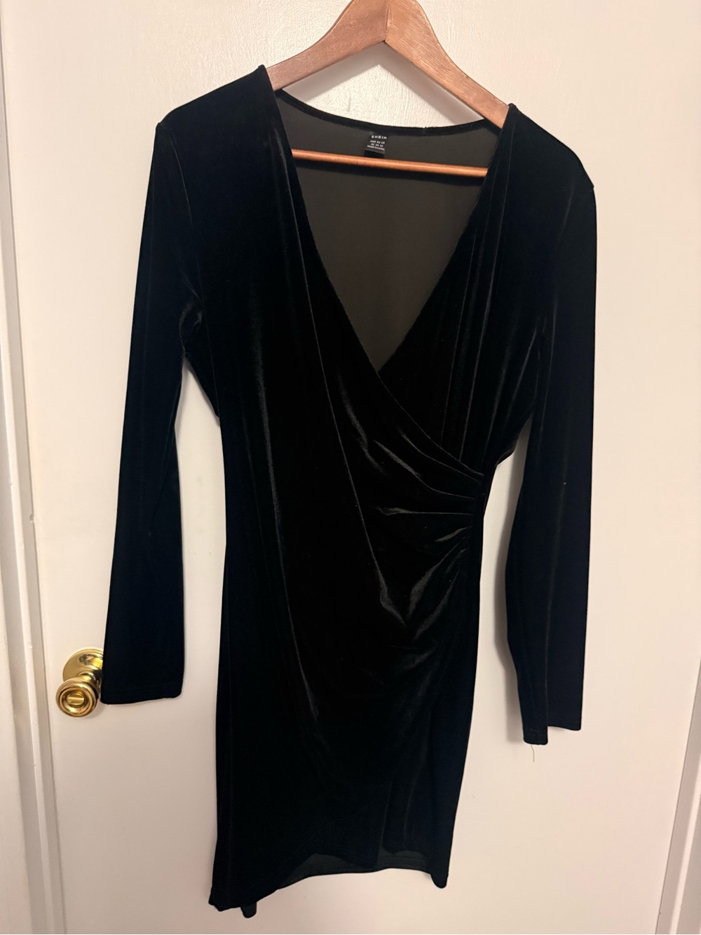 SHEIN Black Velvet Wrap-Front Long Sleeve Dress